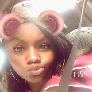 Meet your Posher, T'leesa